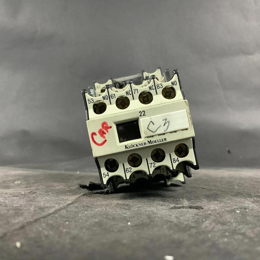 Used KLOCKNER MOELLER DIL00AM-01 W/ 22 DIL M CONTACTOR ($45 OBO)