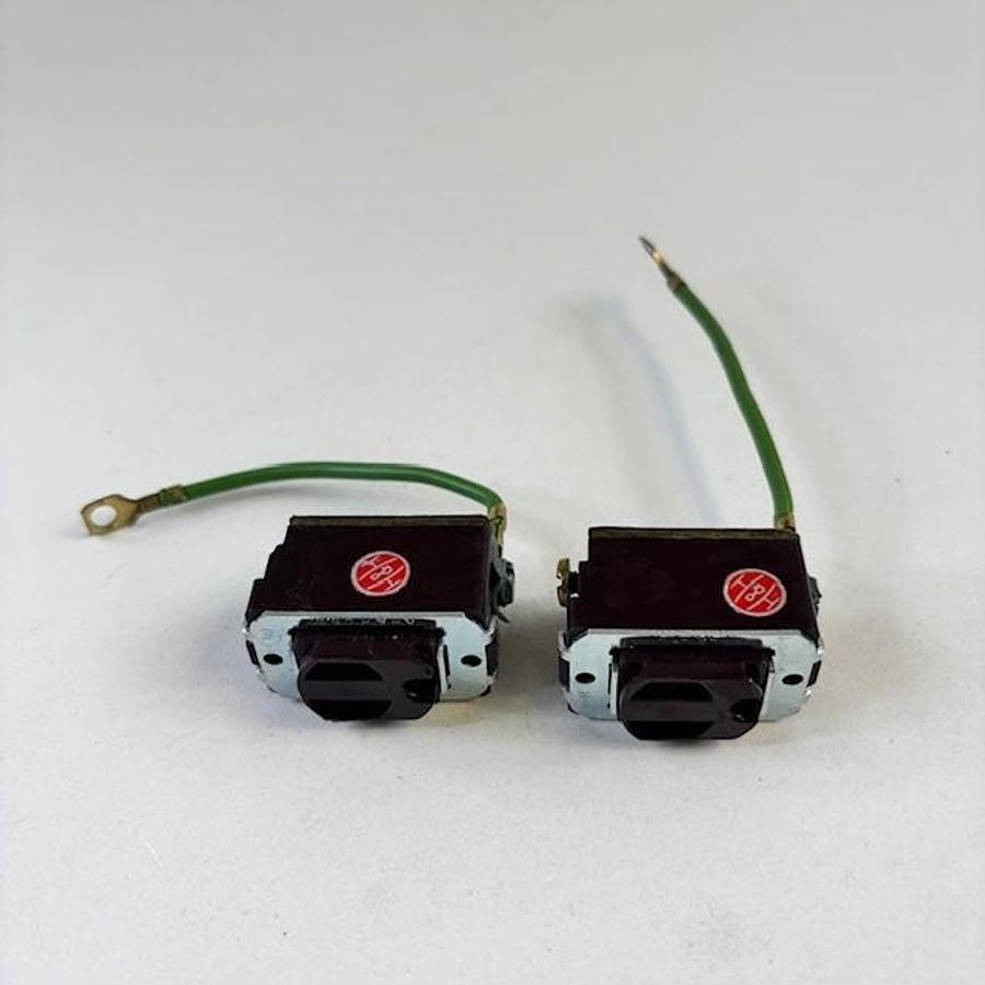 Used H&H OUTLET RECEPTACLE 15A 125V 2PCS