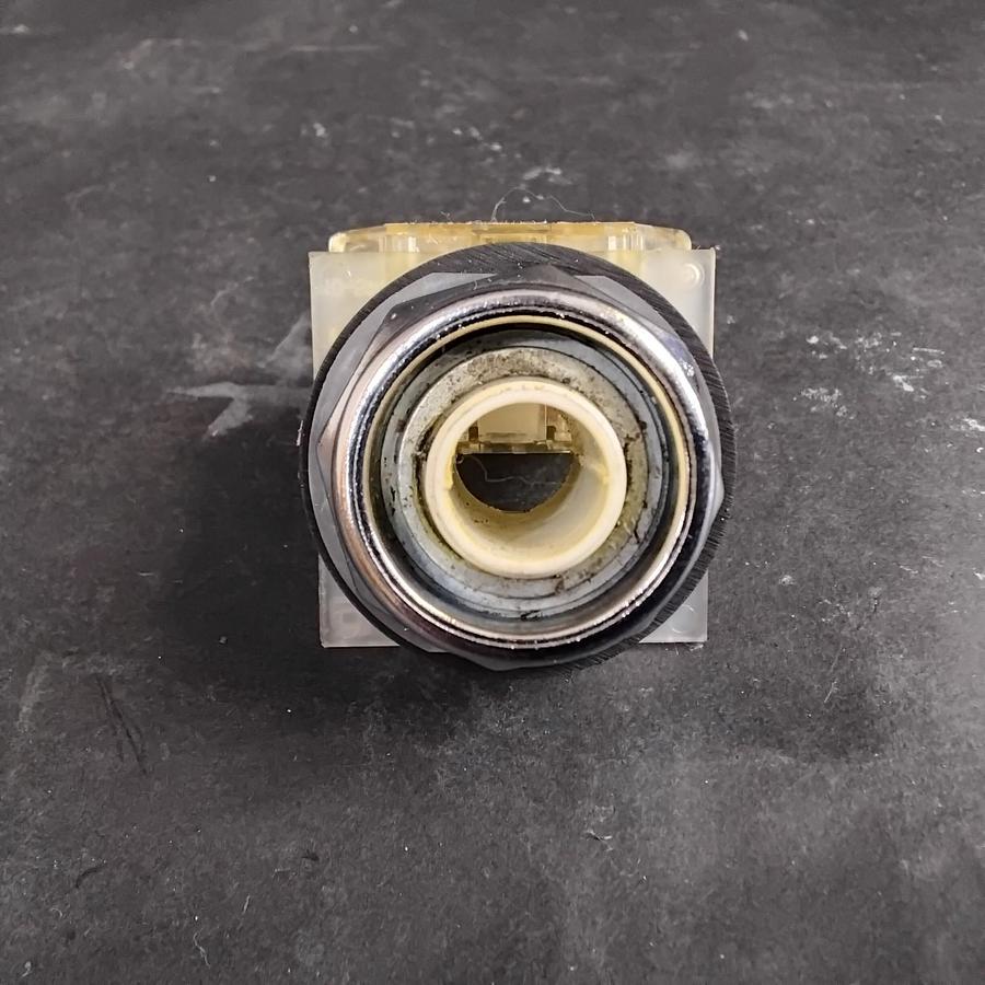 Used SQUARE D 9001KA-3 SERIES H CONTACT BLOCK ASSEMBLY ($10 OBO)