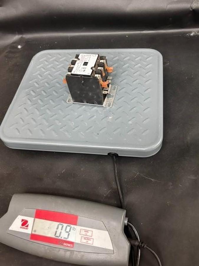Used TOTALINE 3100-30Q952SB CONTACTOR