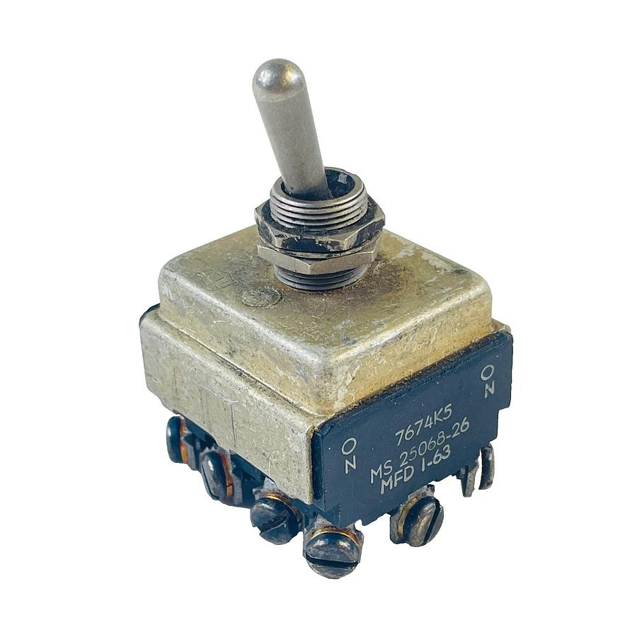 Used CUTLER HAMMER 7674K5 MS25068-26 4PDT MILITARY AIRCRAFT TOGGLE SWITCH