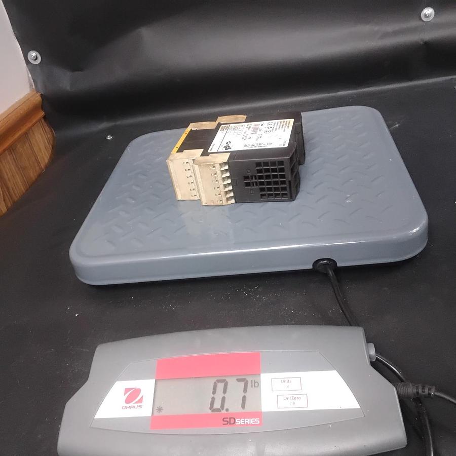 Used SIEMENS SIRIUS 3TK2825-2BB40 SAFETY RELAY ($40 OBO)