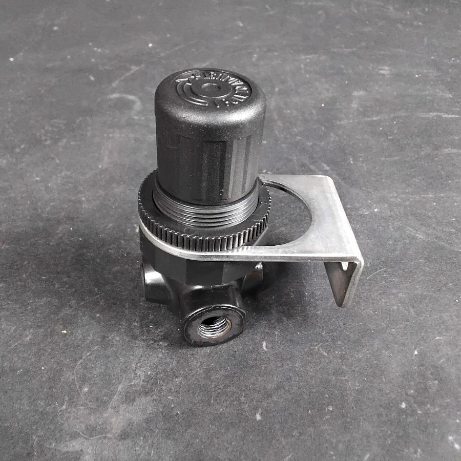 Used NORGREN R07-105-RNMG PNEUMATIC PRESSURE REGULATOR ($28 OBO)