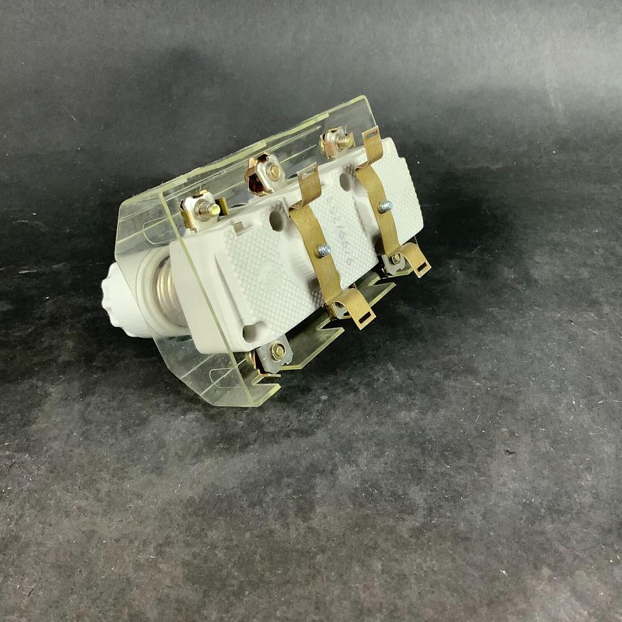 Used MOELLER S27-SOND FUSE HOLDER W/ FUSES ($45 OBO)