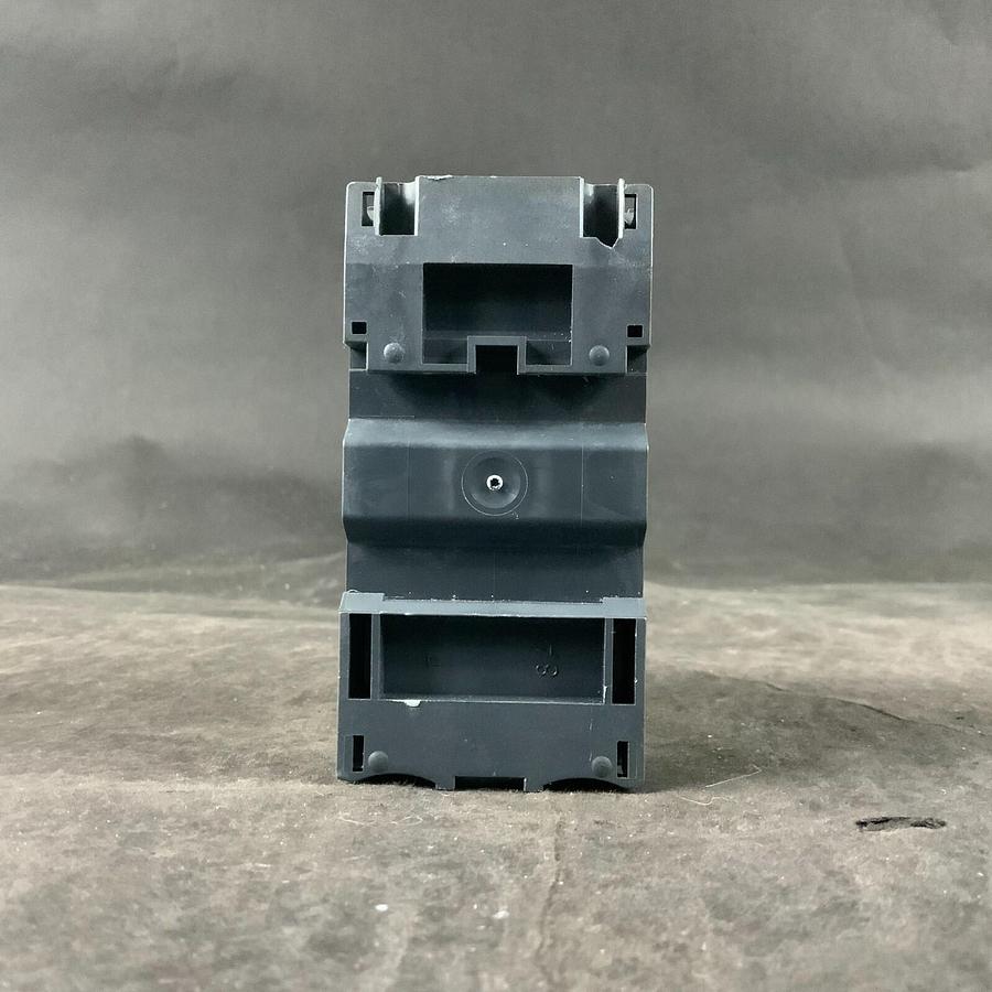 Used TELEMECANIQUE GV2-M04 MOTOR STARTER PROTECTOR ($35 OBO)