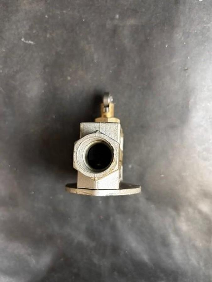 Used HONEYWELL MICROSWITCH BZV6-2RQ8 LIMIT SWITCH ($24 OBO)