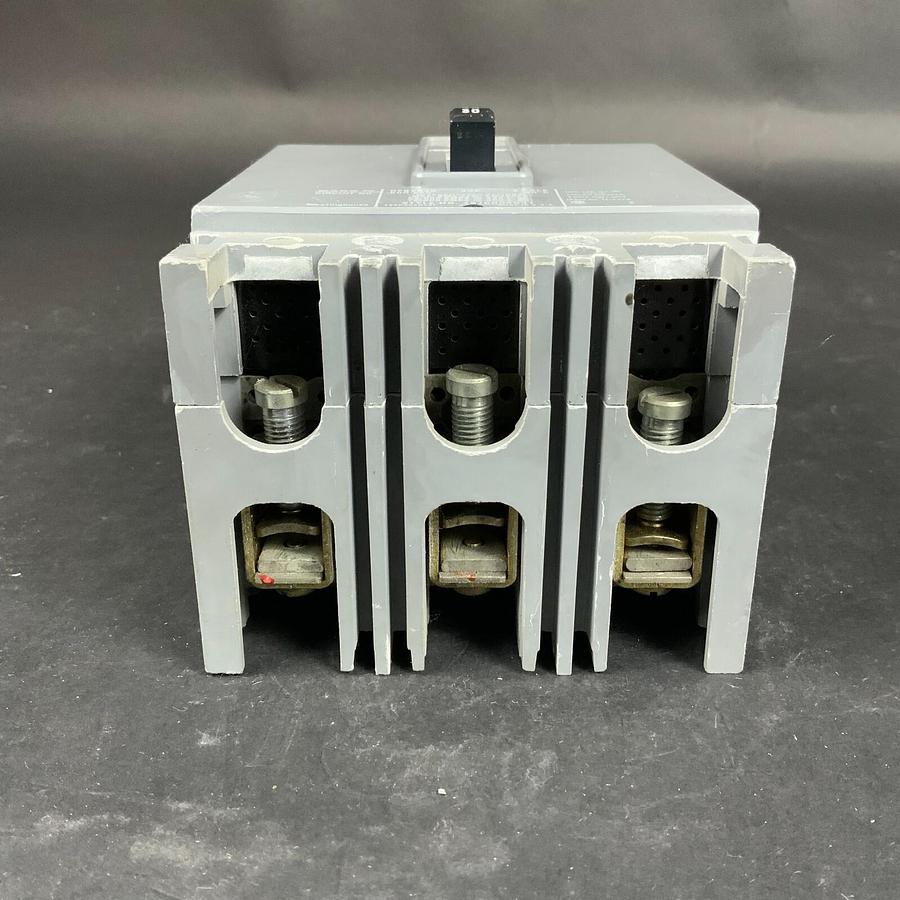 Used WESTINGHOUSE HFB3030 CIRCUIT BREAKER ($22.50 OBO)