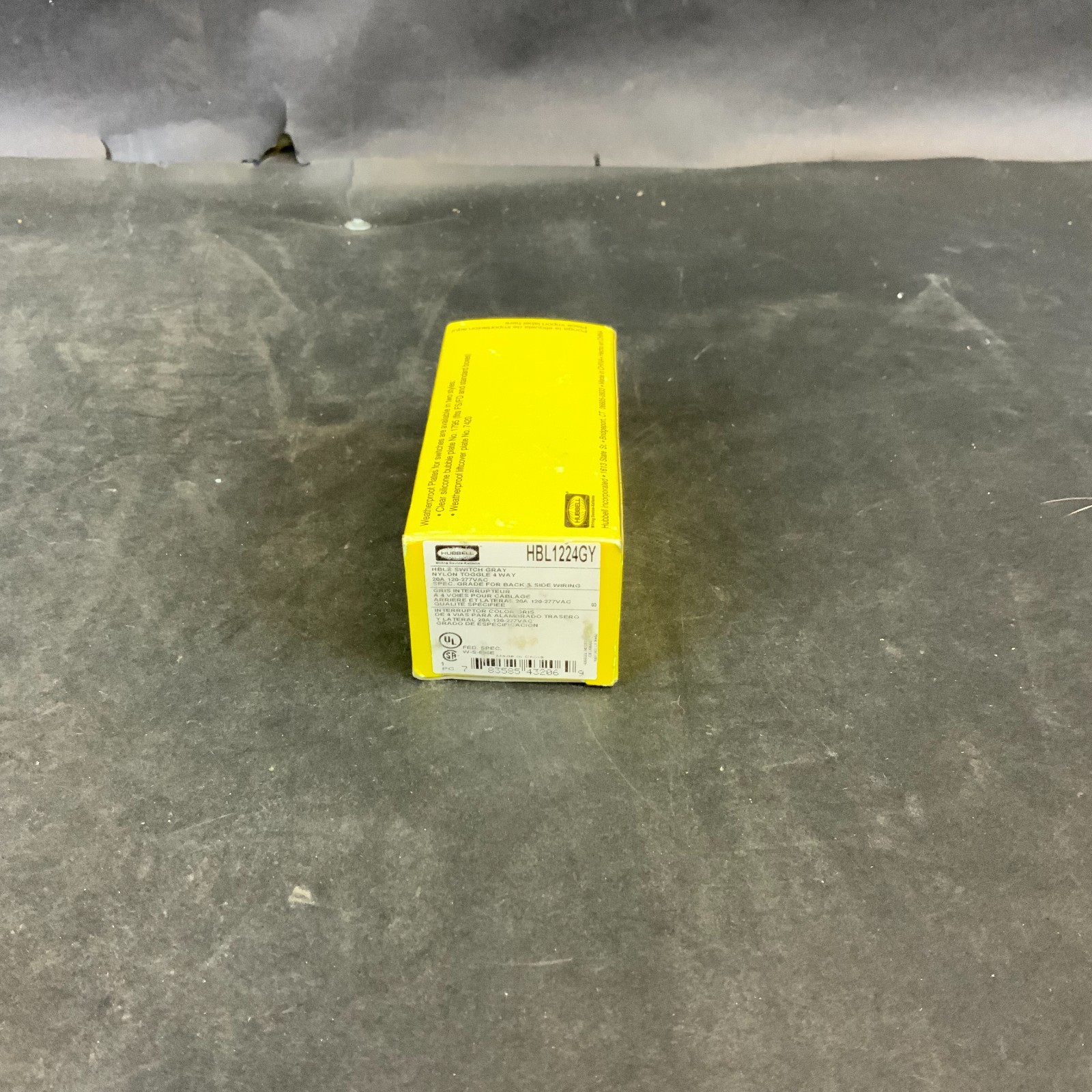 Used HUBBELL HBL1224GY EXTRA HEAVY DUTY TOGGLE SWITCH ($10 OBO)