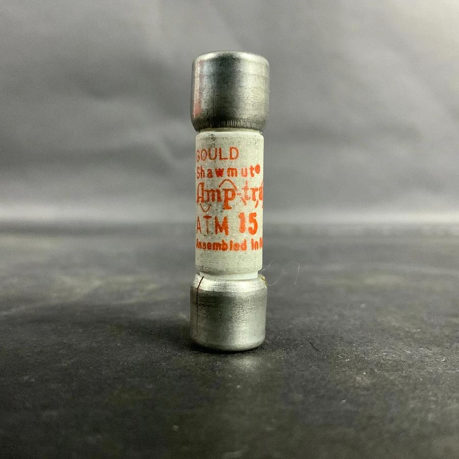 FERRAZ SHAWMUT AMPTRAP ATM-15 FUSE ($5 OBO)