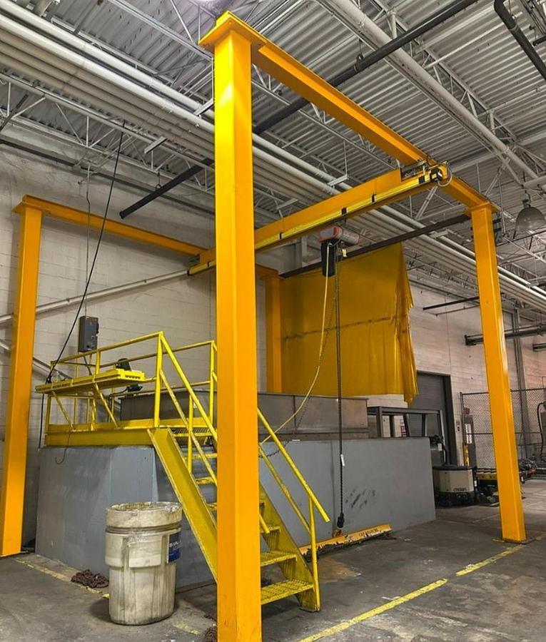 Used Bridge Crane Freestanding -1.5TON CAP- 16.5'W x 17.5'L x 14'H ($10,500 OBO)