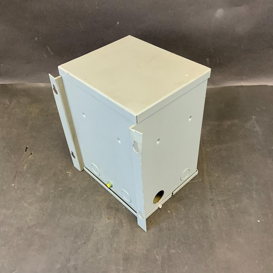 Used SQUARE D 2S46F BUCK BOOST TRANSFORMER ($200 OBO)