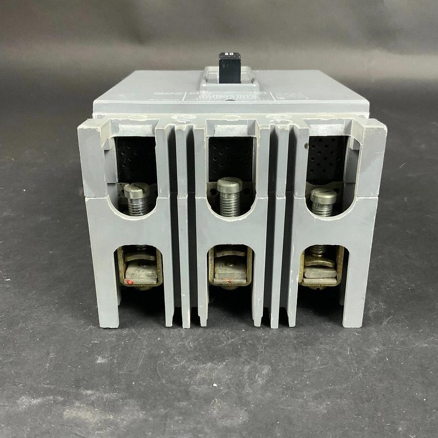 Used WESTINGHOUSE HFB3030 CIRCUIT BREAKER ($22.50 OBO)