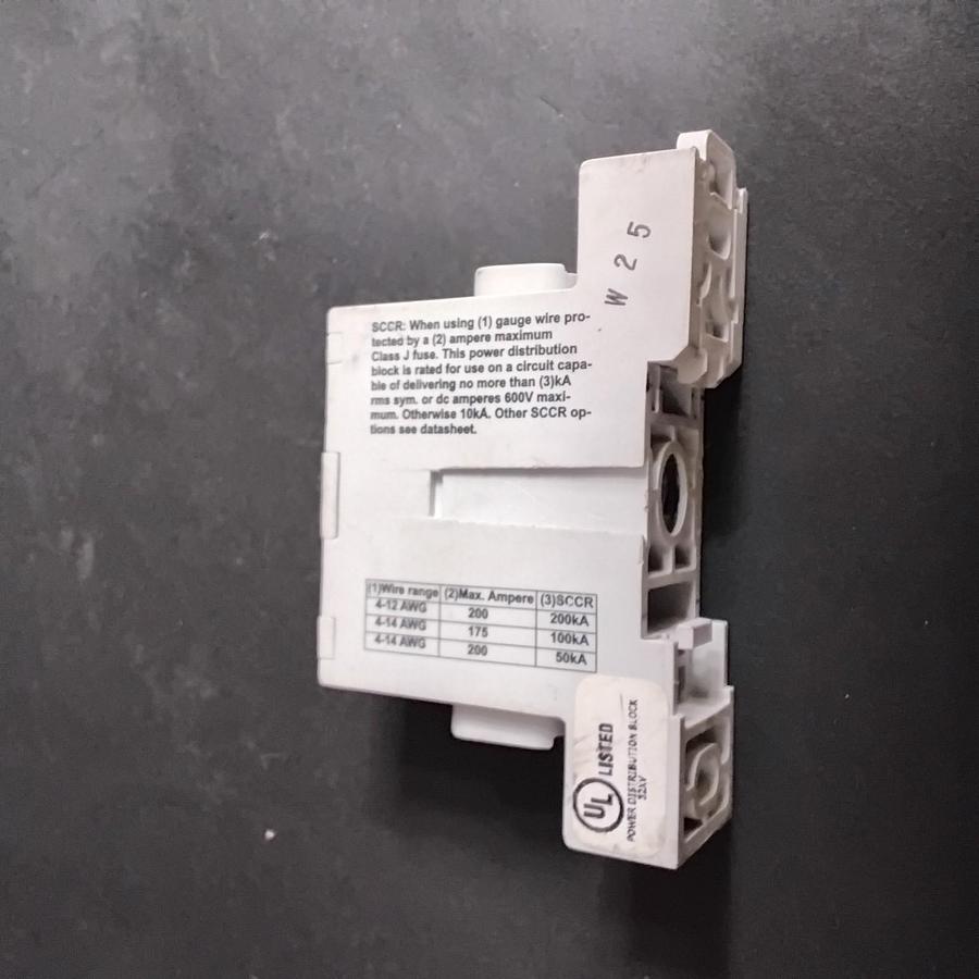 Used EDISON EDPB104-CU7 POWER DISTRIBUTION BLOCK ($30 OBO)
