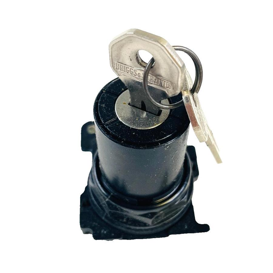 Used CUTLER HAMMER E34KFB3 SER A3 SELECTOR SWITCH 2-POS KEY NEMA 4-13