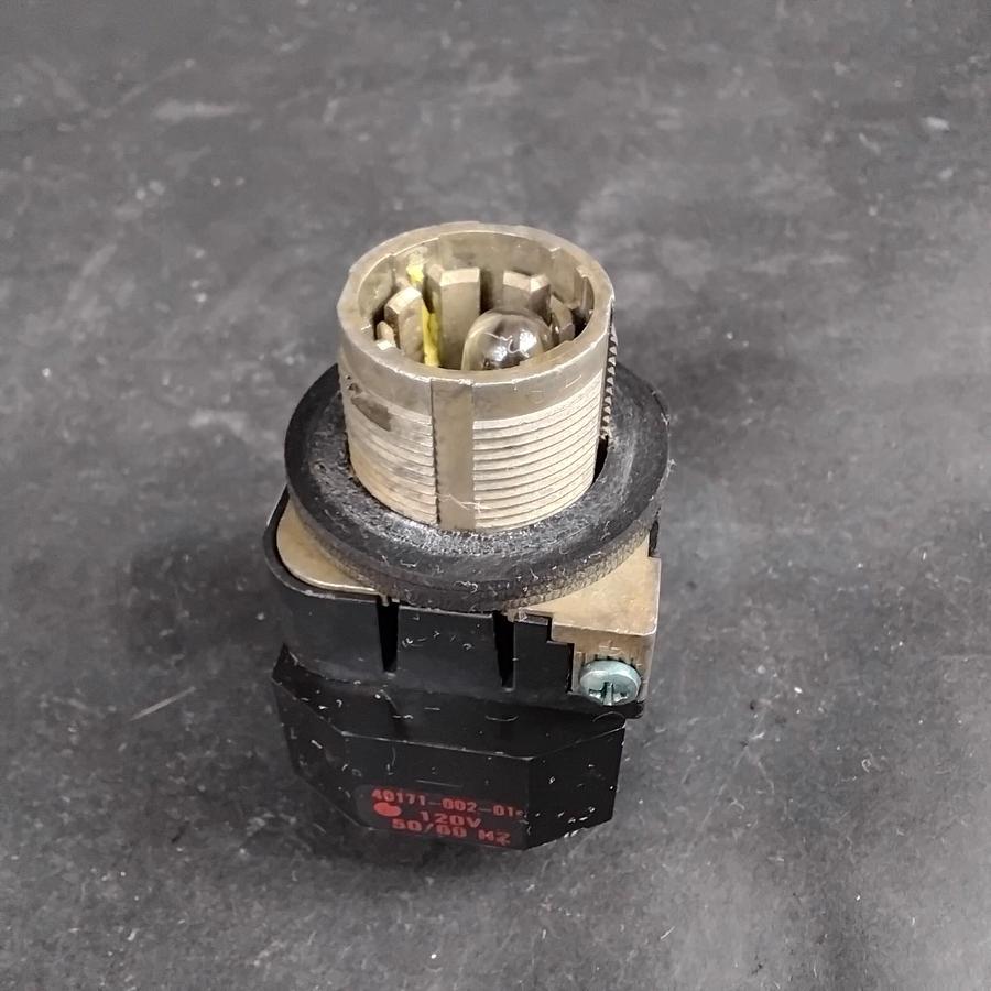 Used ALLEN BRADLEY 800T-16JG17KB7AX SERIES U SELECTOR SWITCH - NO LENS ($15 OBO)