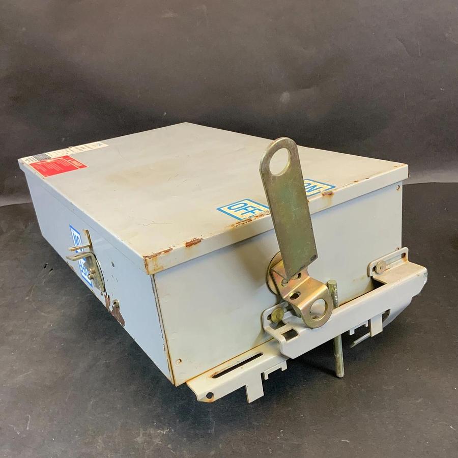 Used EATON POW-R-WAY III BPC3001G05 P3F362R BUSWAY FUSIBLE SWITCH ($600 OBO)