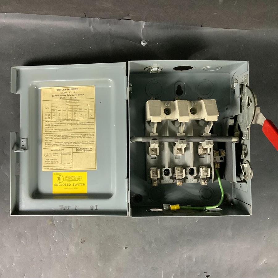 Used CUTLER HAMMER DH321N HEAVY DUTY SAFETY SWITCH ($60 OBO)