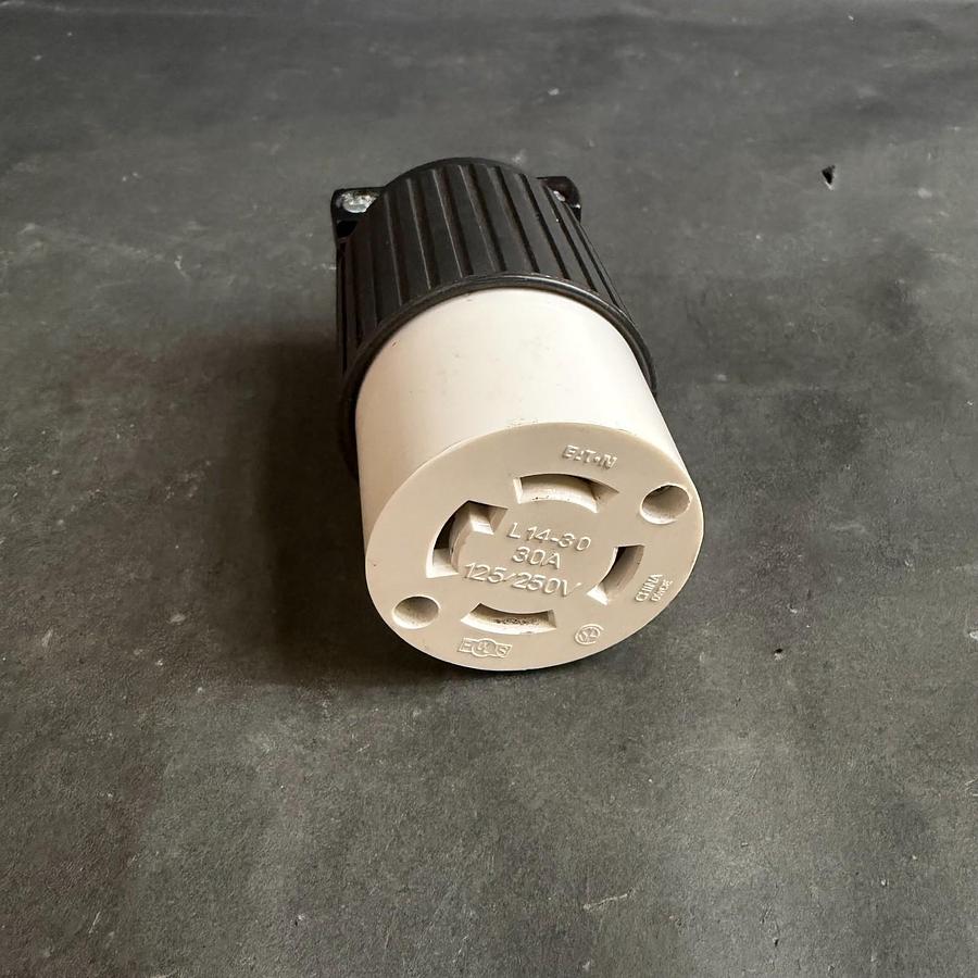 Used EATON L14-30 LOCKING CONNECTOR