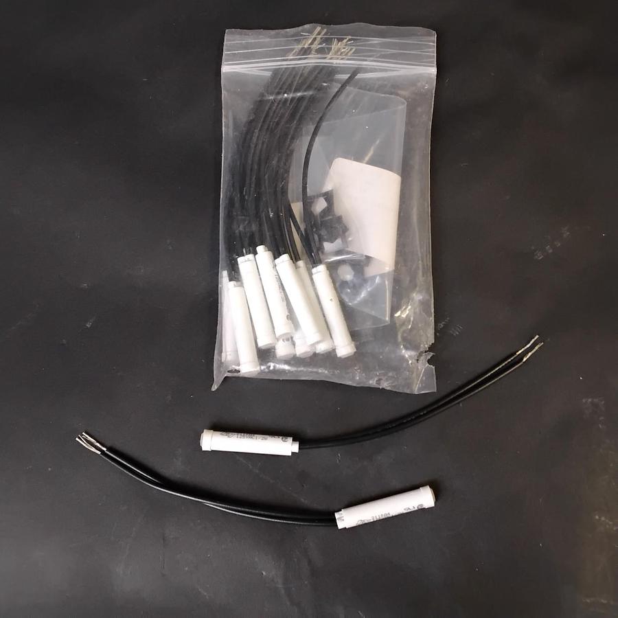 Used IDI 2110A4 INDICATOR LAMP-GROUP OF 12 ($27 OBO)