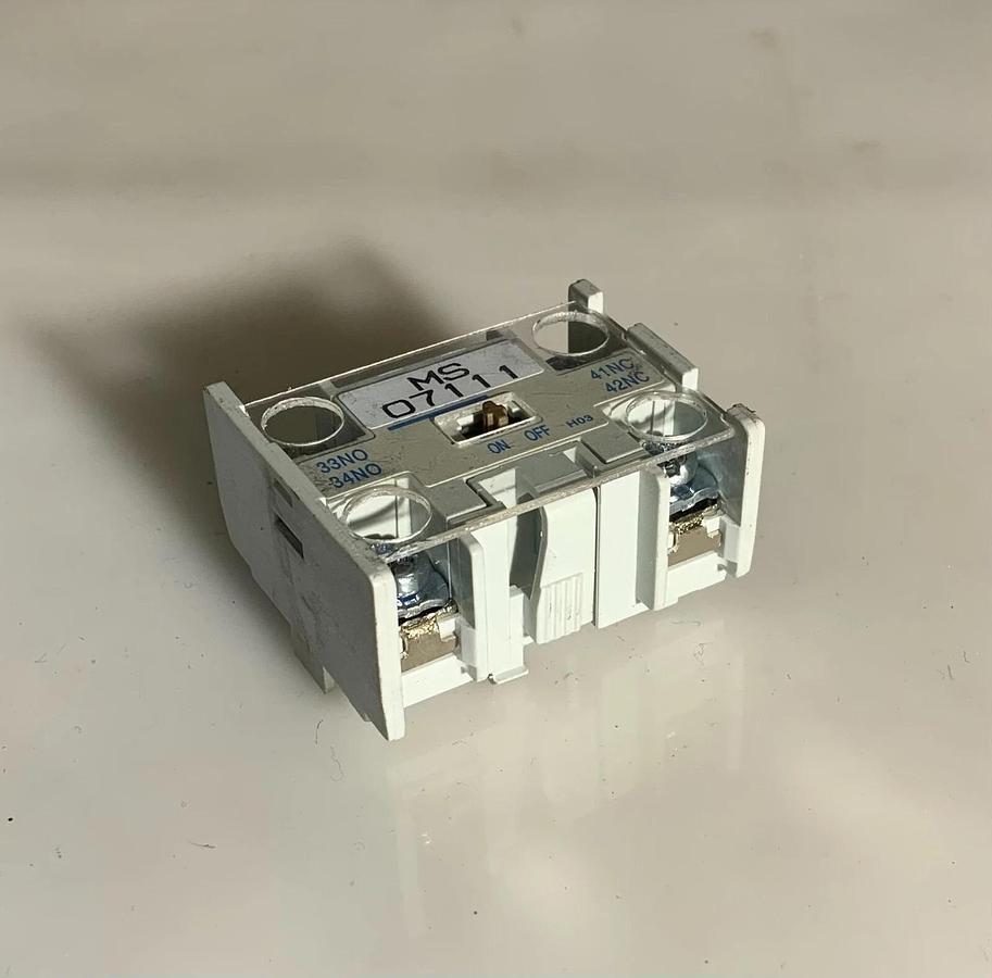 MITSUBISHI UQ-AX2 ($4.99/EACH OBO)