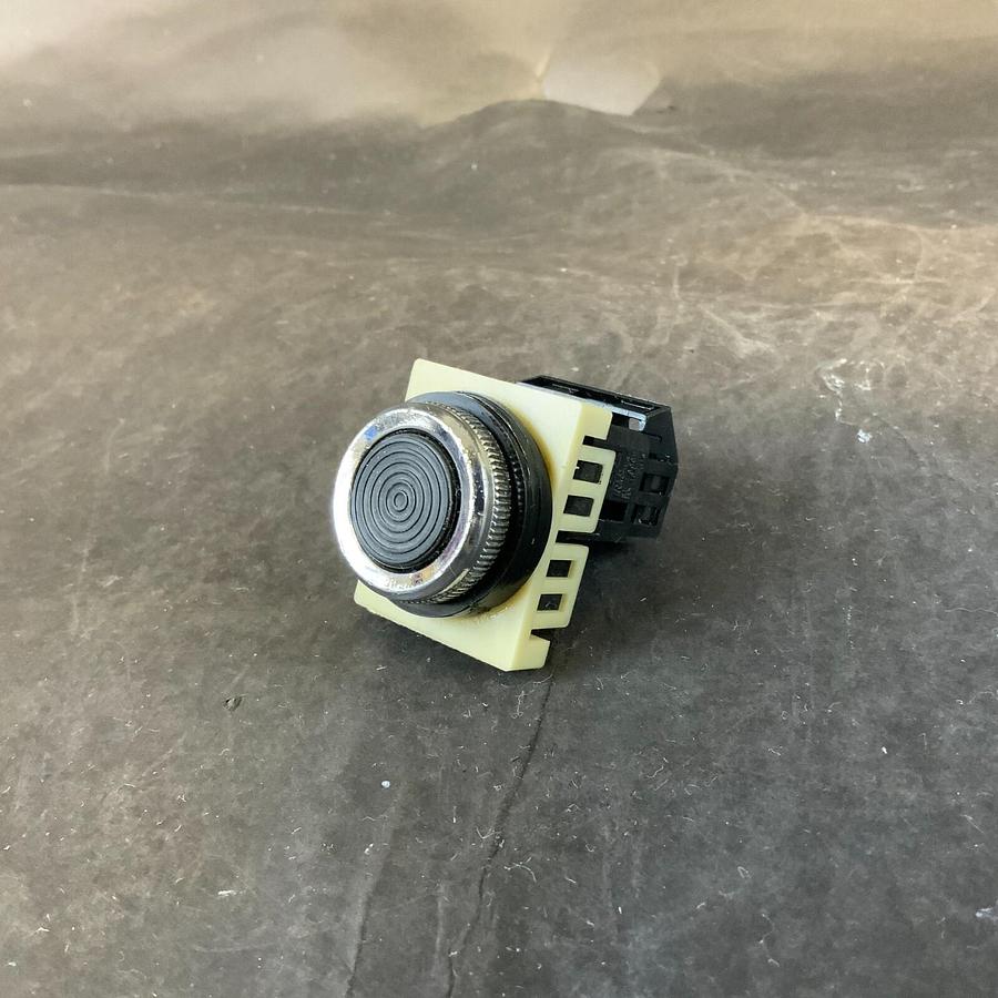 Used FUJI AH25-F PUSHBUTTON ($7 OBO)