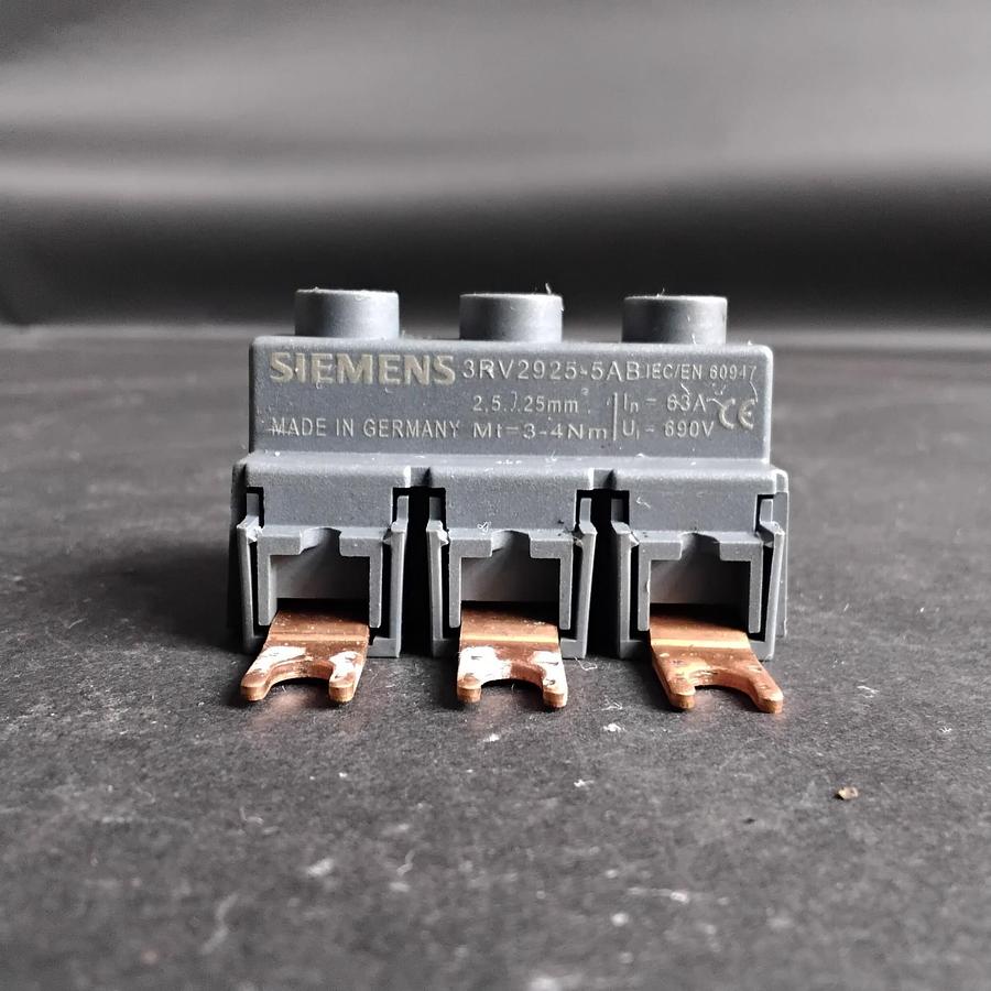Used SIEMENS 3RV2925-5AB SUPPLY TERMINAL ($10 OBO)