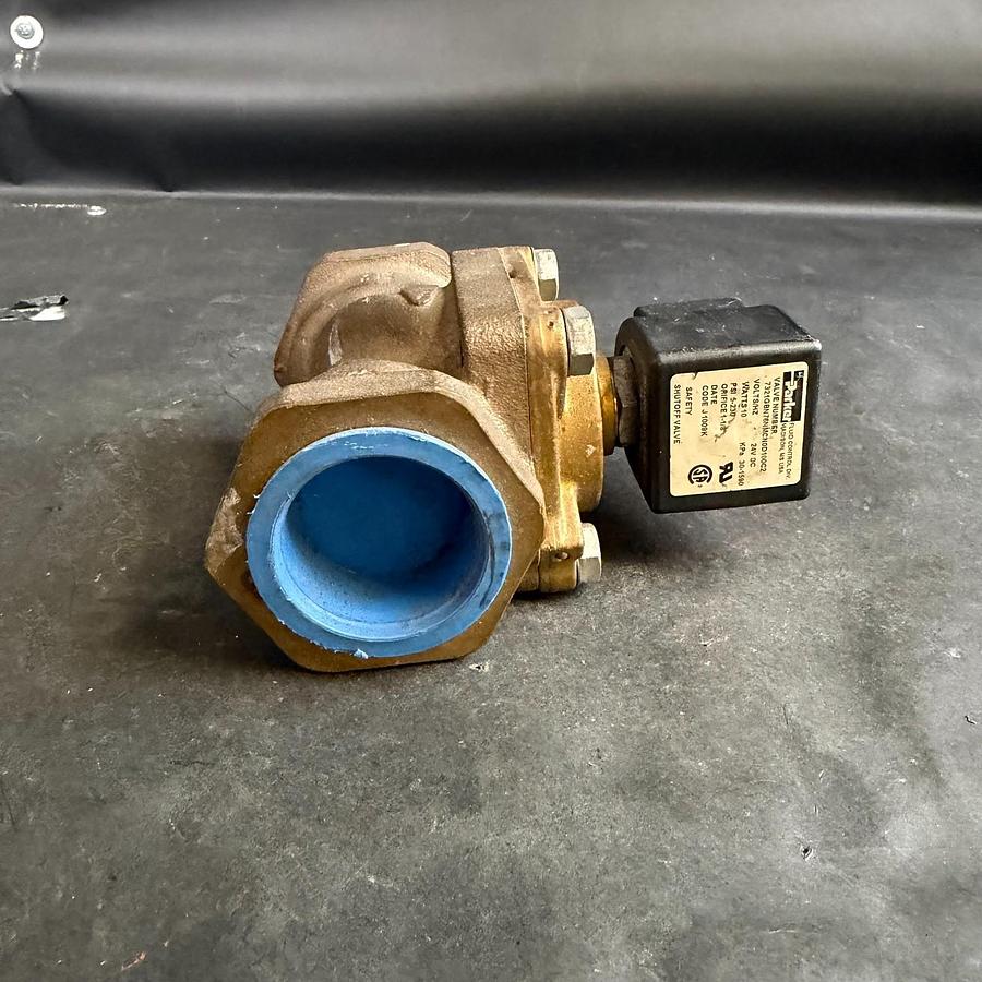 Used PARKER 7321GBN76NMCN0D100C2 SOLENOID VALVE ($300 OBO)