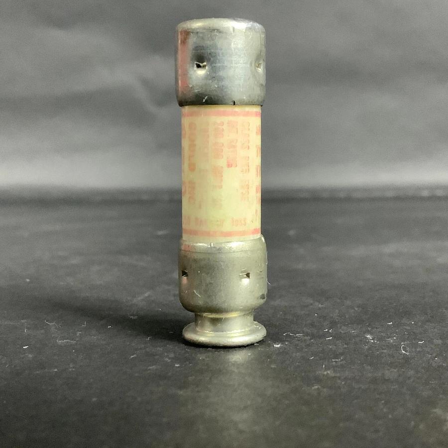 Used FERRAZ SHAWMUT TRI-ONIC TR2-1/2R FUSE ($4 OBO)