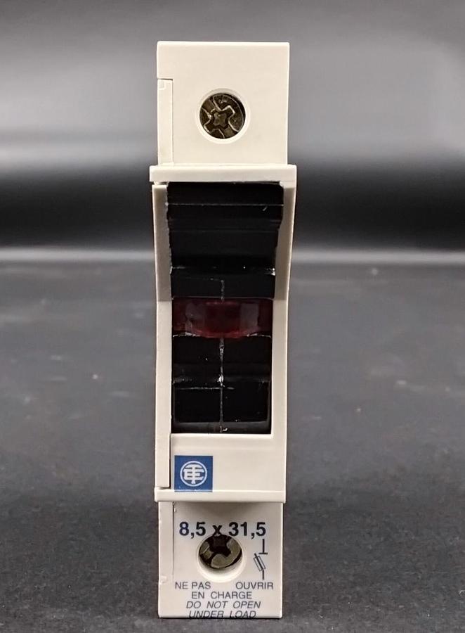 Used TELEMENCANIQUE DF6-AB08 FUSE HOLDER ($5 OBO)