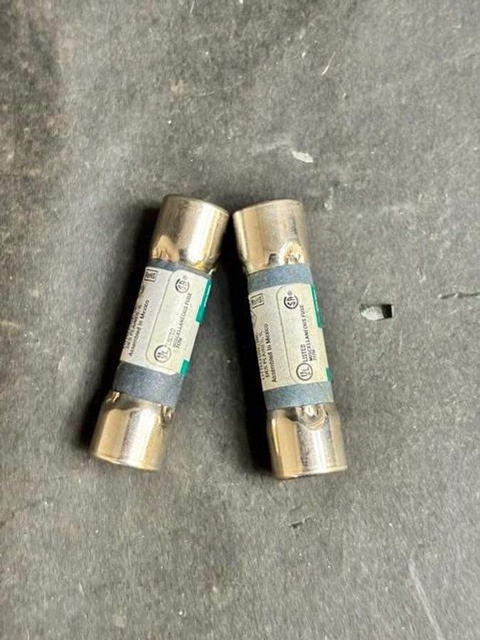 Used LITTELFUSE FLM-6A FUSE - GROUP OF 2