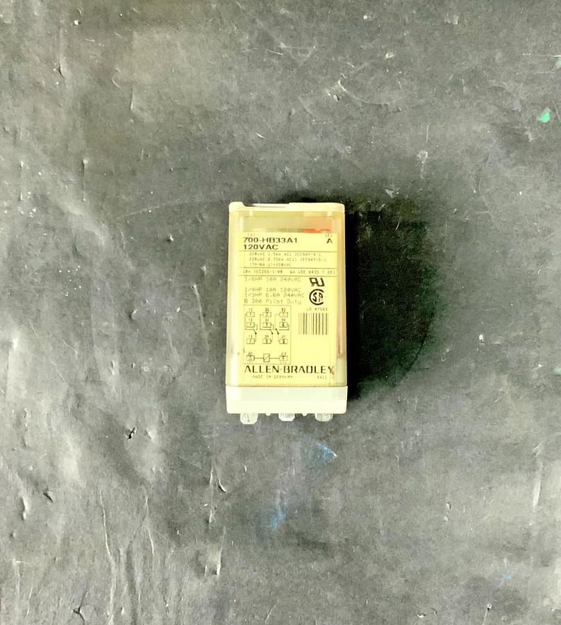 Used ALLEN BRADLEY 700-HB33A1- SERIES A RELAY ($6 OBO)