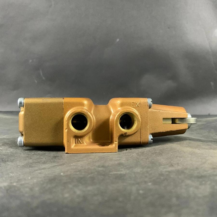 Used VERSA VALVES VSC-3301 3-WAY VALVE ($80 OBO)