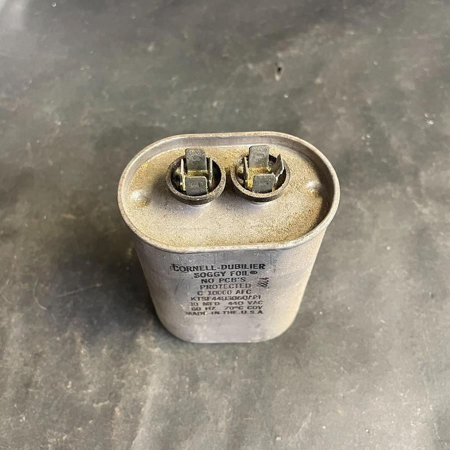 Used CORNELL-DUBILIER KTSF44U306QAPI CAPACITOR