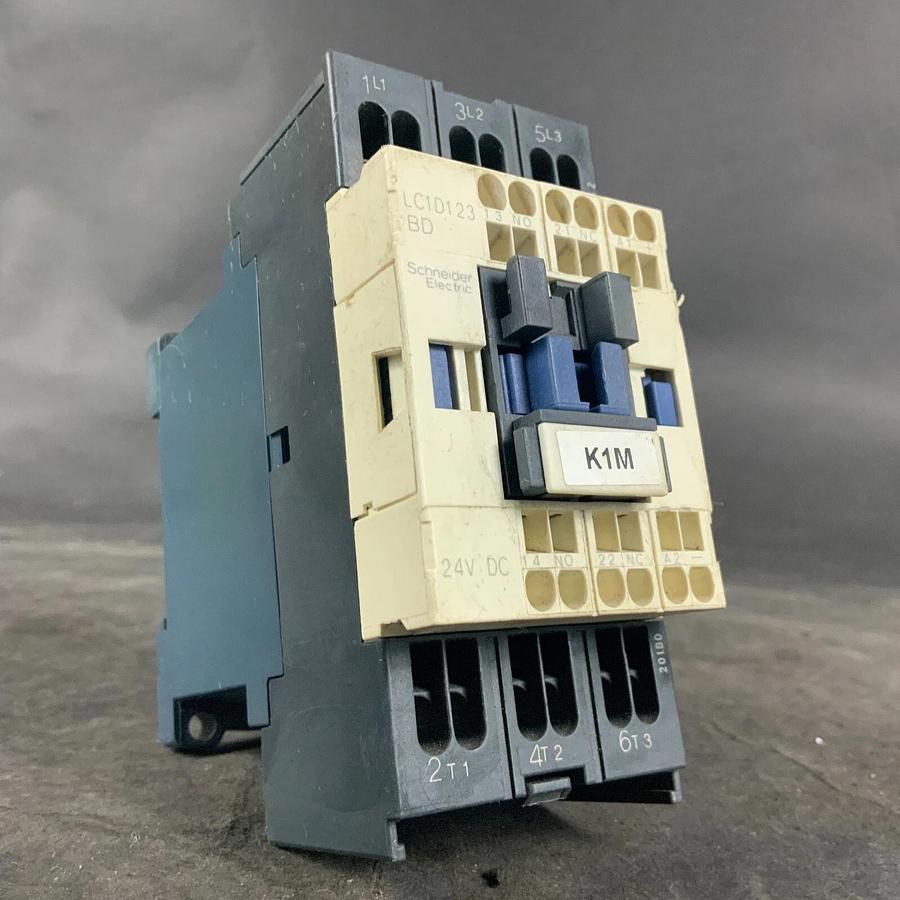 Used SCHNEIDER ELECTRIC LC1D23 BD CONTACTOR ($30 OBO)