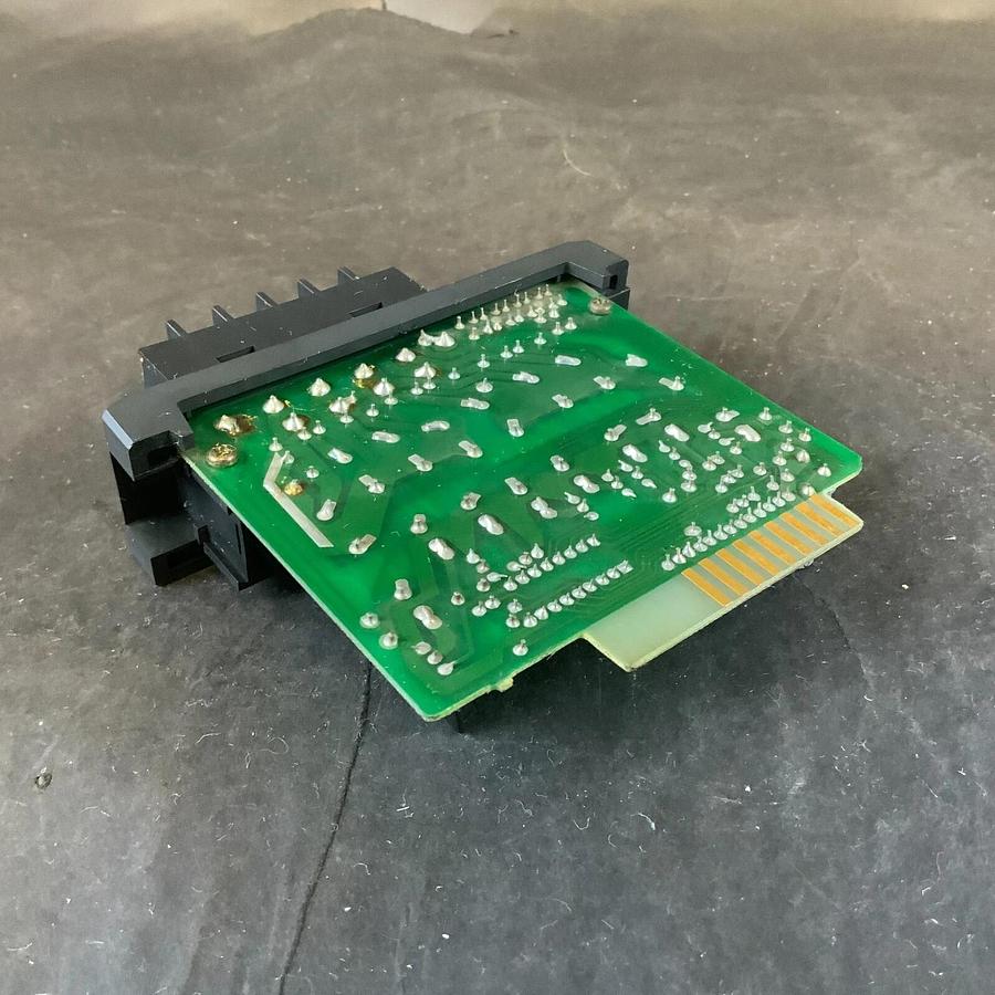 Used GE FANUC IC610MDL125B INPUT MODULE ($10 OBO)