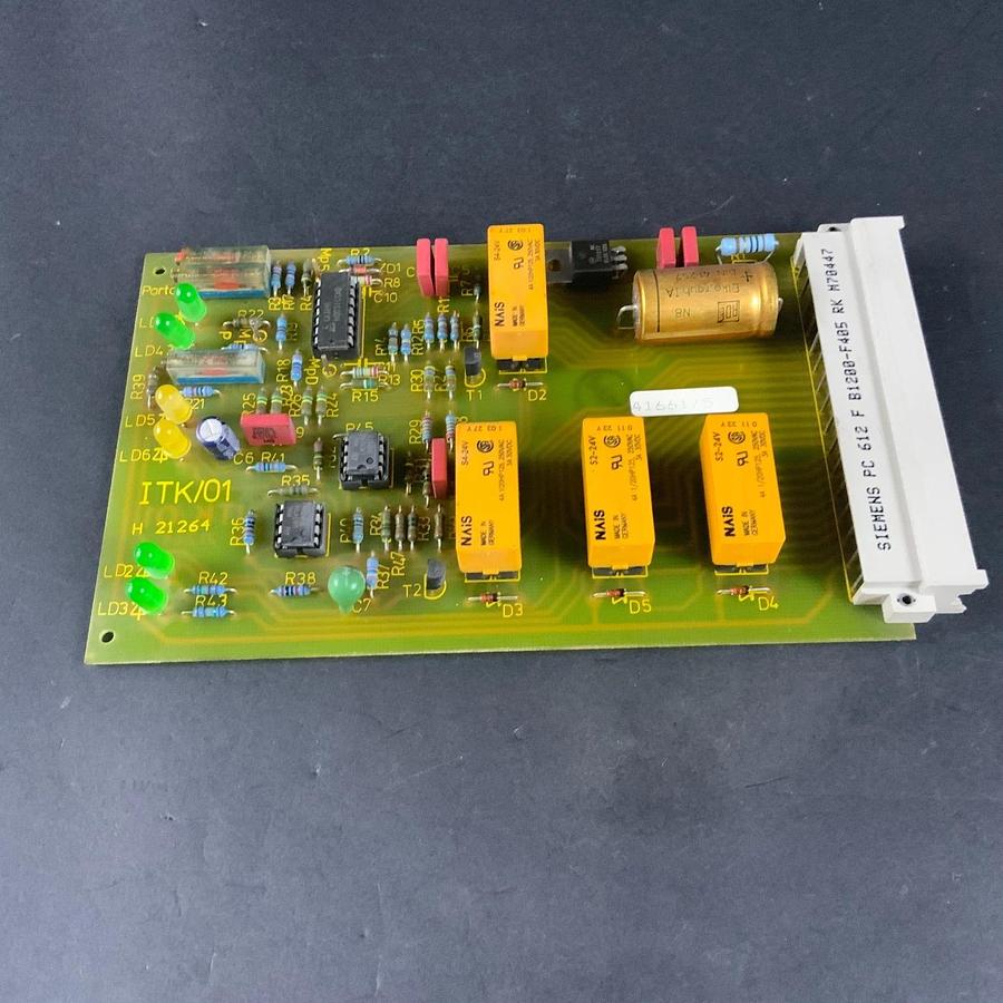 Used SIEMENS PC-162-F-B1200 CONTROL MODULE ($80 OBO)