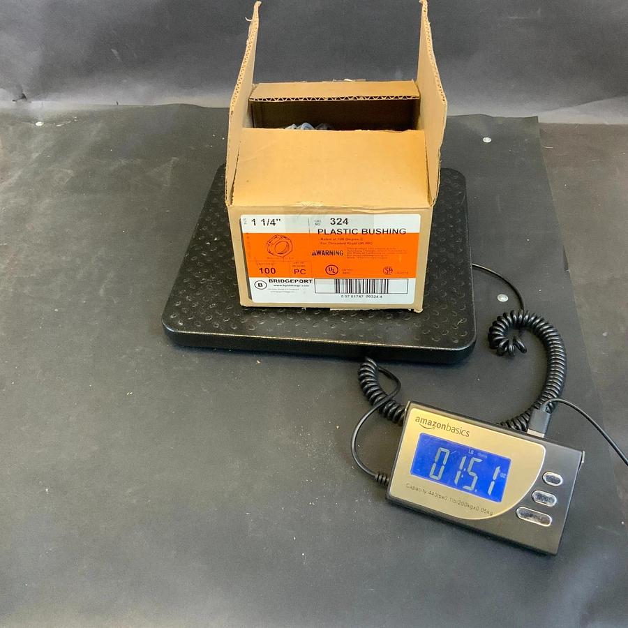 BRIDGEPORT 324 1-1/4” PLASTIC BUSHING - BOX OF 92 ($25 OBO)