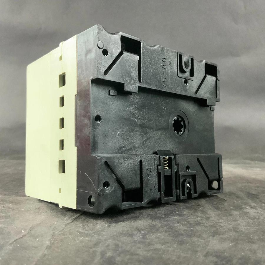 Used ABB OESA-CF30J6 DISCONNECT SWITCH ($35 OBO)