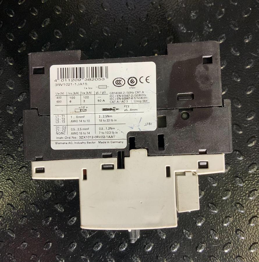 Used SIEMENS 3RV1021-1JA15 ($44.99 OBO)