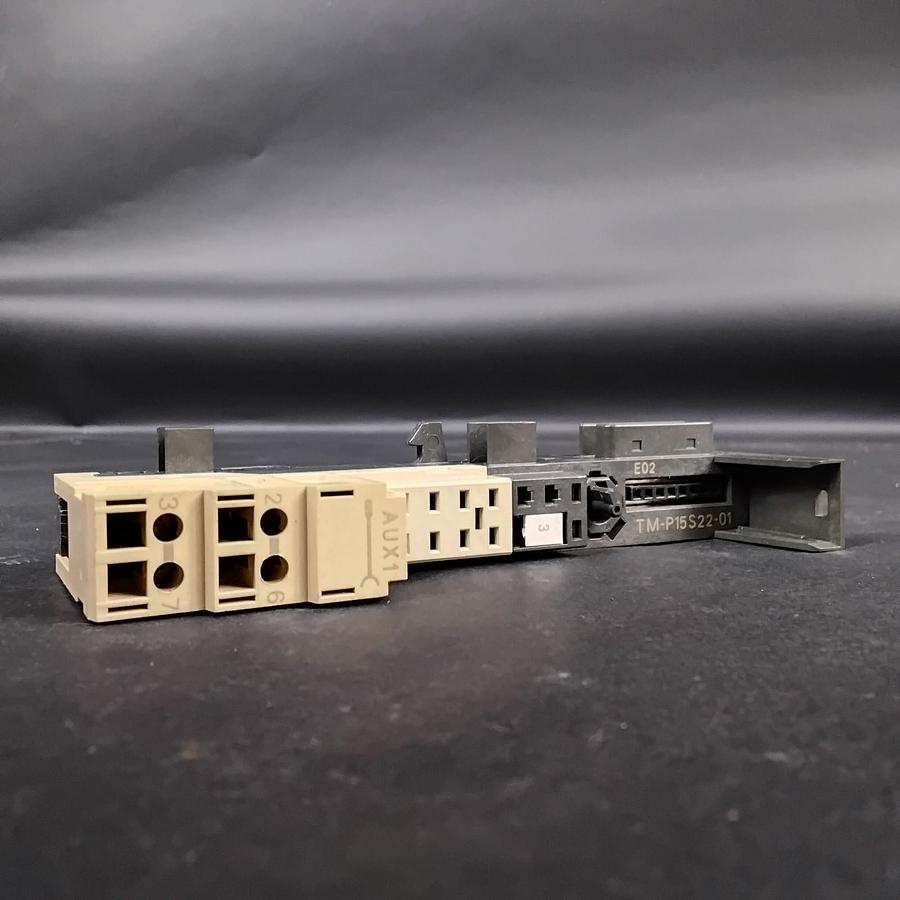 Used SIEMENS 6ES7 193-4CE00-0AA0 TERMINAL MODULE ($25 OBO)