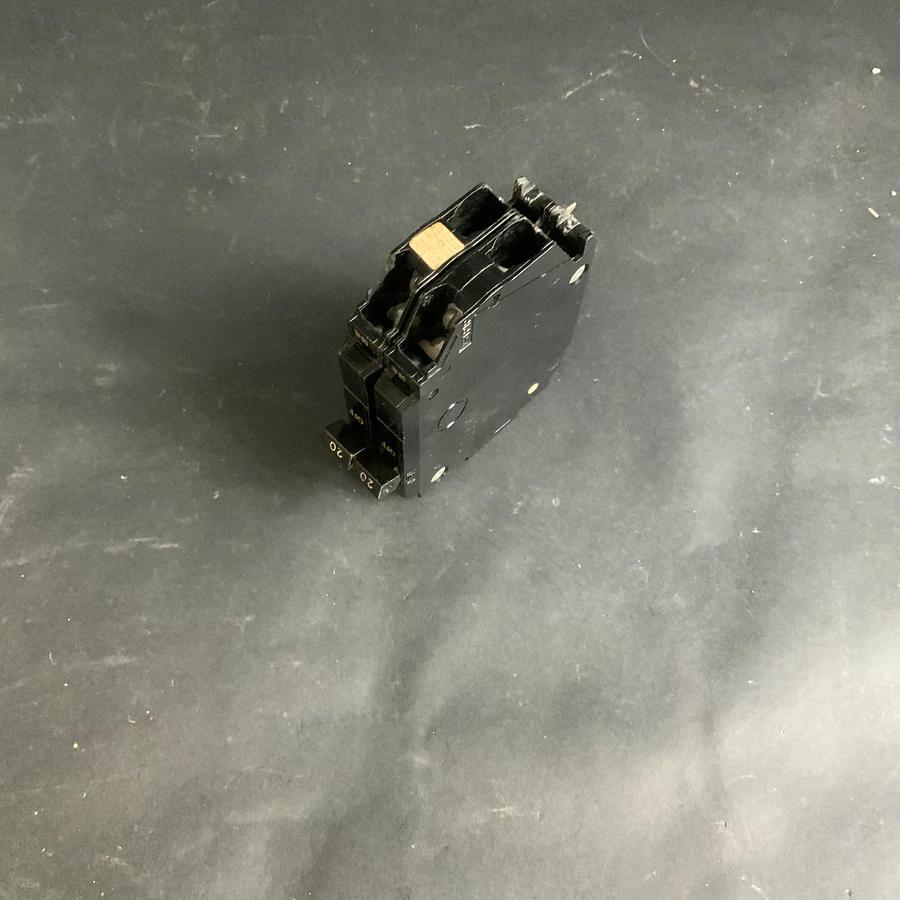 Used GE TQP220 CIRCUIT BREAKER ($15 OBO)