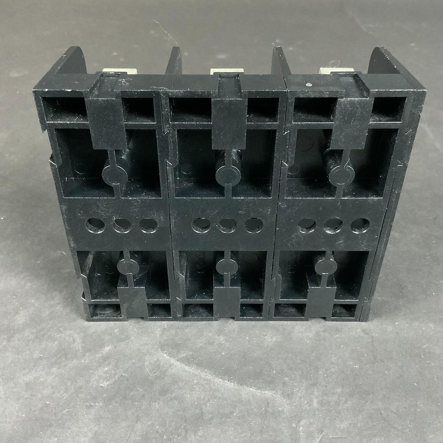 Used FERRAZ SHAWMUT 60608J FUSE BLOCK ($13 OBO)