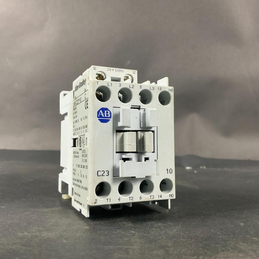 Used ALLEN BRADLEY 100-C23*10 SERIES C CONTACTOR RELAY ($25 OBO)