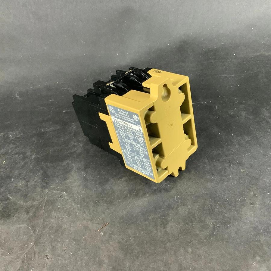 Used ALLEN BRADLEY 700-P200A1 B AC RELAY ($15 OBO)