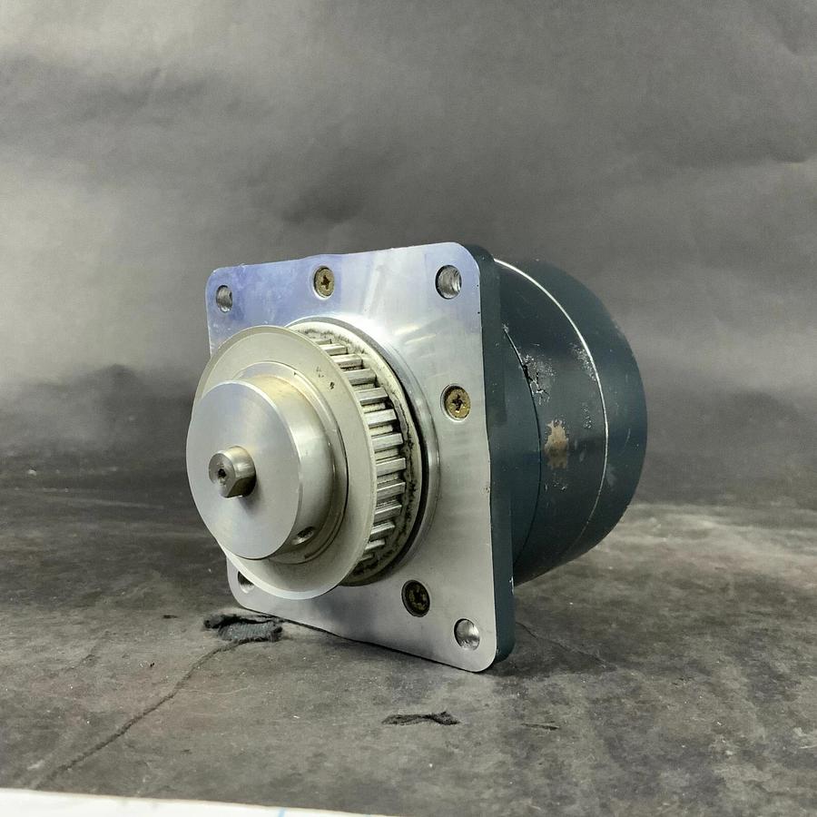 Used ORIENTAL MOTOR PH596H-NAA STEPPING MOTOR ($100 OBO)