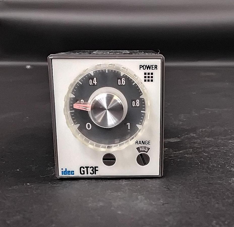 Used IDEC GT3F-1AF20  TIME DELAY RELAY ($20 OBO)