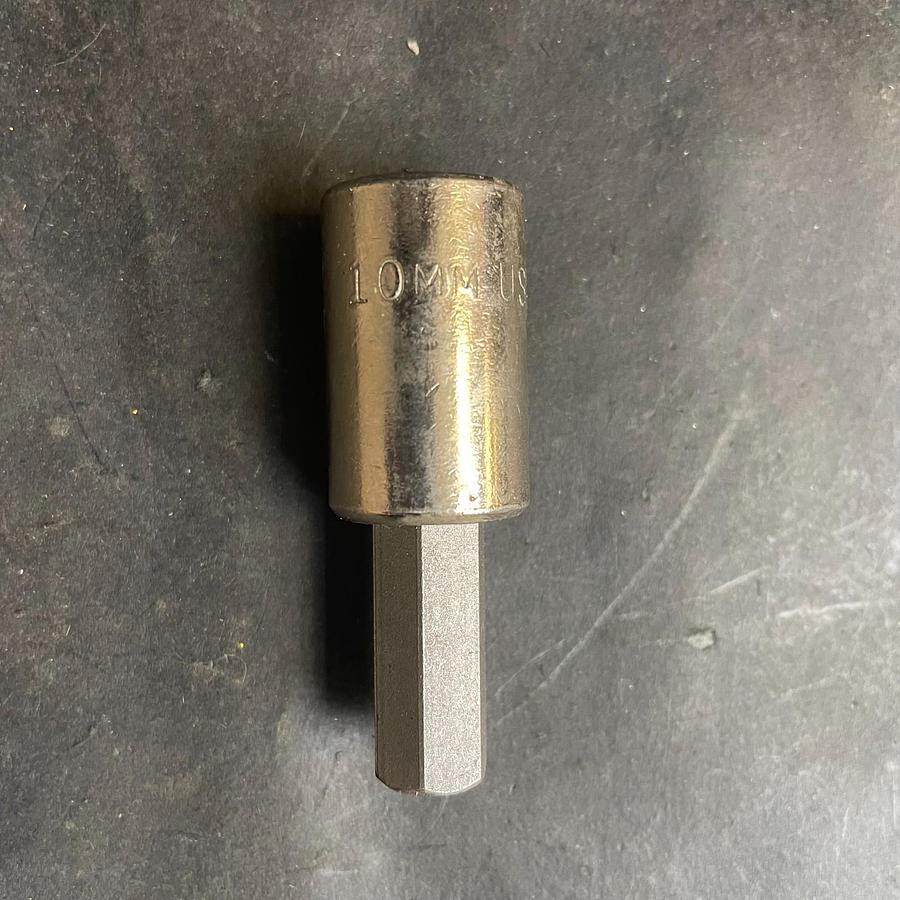 Used 3/4 DRIVE 10MM HEX - MADE IN USA