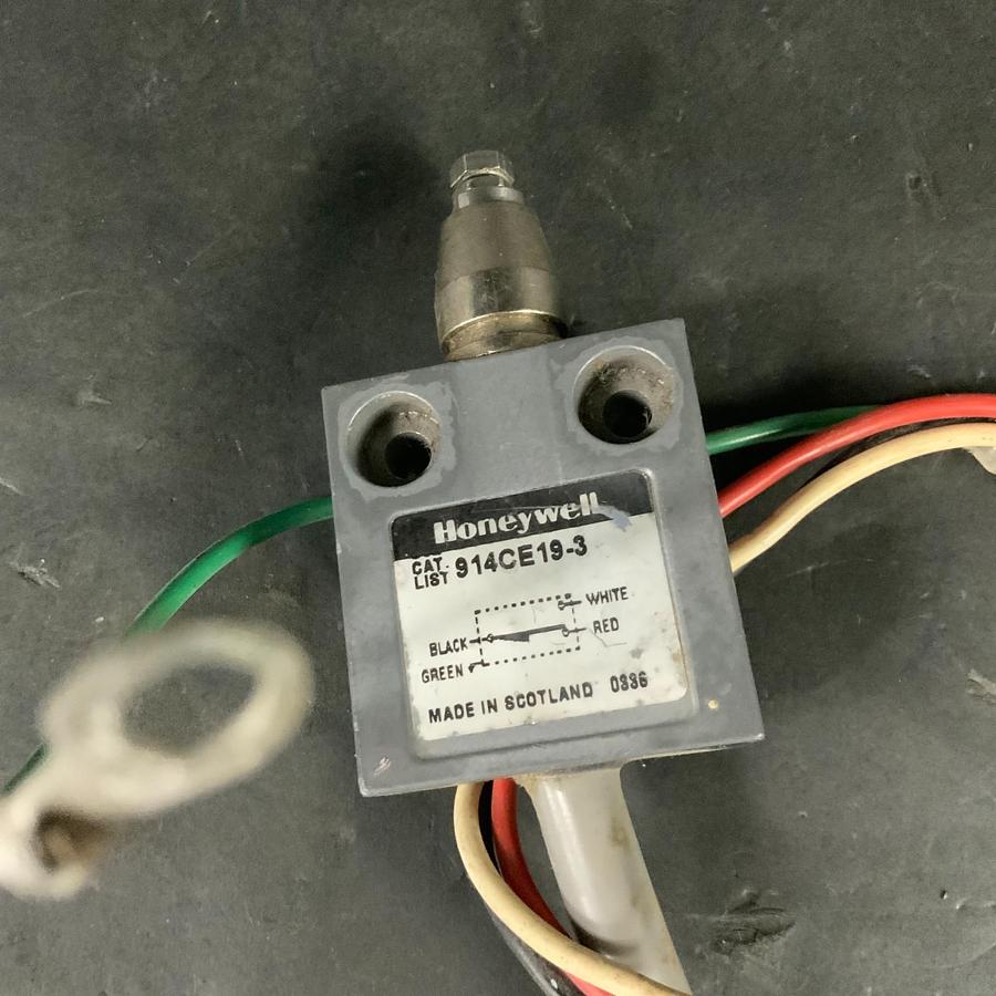 Used HONEYWELL 914CE19-3 LIMIT SWITCH ($15 OBO)