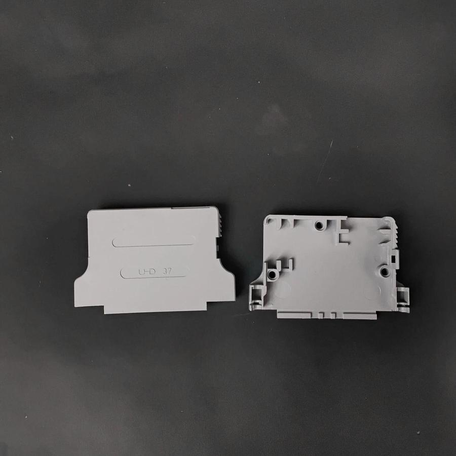 Used PHOENIX CONTACT UD-37 TERMINAL BLOCK  END COVER ($5 OBO)