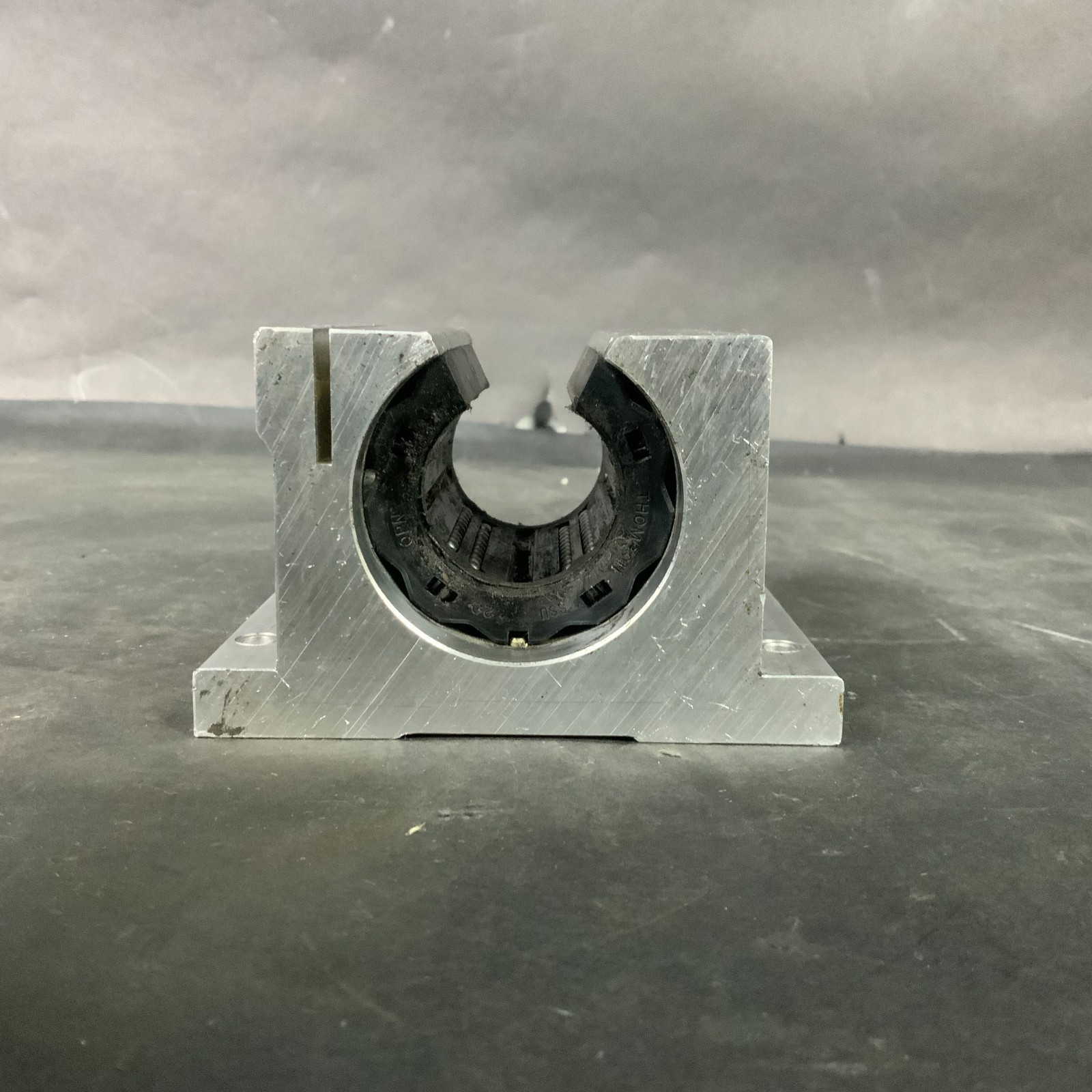 Used THOMSON SSUPBO-20 SUPER PILLOW BLOCK ($175 OBO)